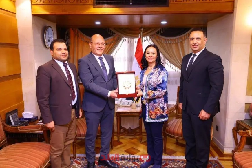 وزيرة التضامن تجتمع مع رئيس جامعة سوهاج وتعلن عن خطة تعاون نارية!