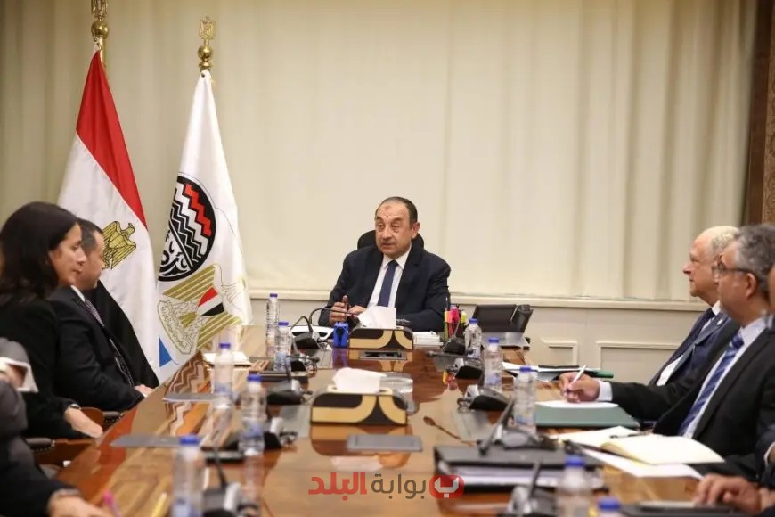 وزير قطاع الأعمال يبحث مع وفد بريتش بتروليوم تفاصيل إعادة تشغيل مصنع الأنود بالعين السخنة!