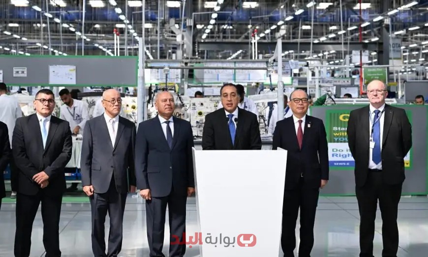 رئيس الوزراء يكشف عن أكبر مصنع للضفائر الكهربائية في العالم!