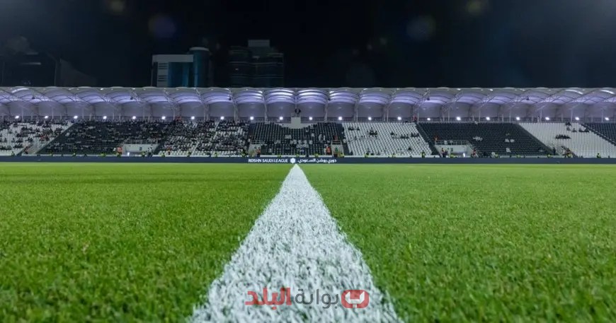 تشكيلة الاتحاد والشباب في مباراة قمة الدوري السعودي