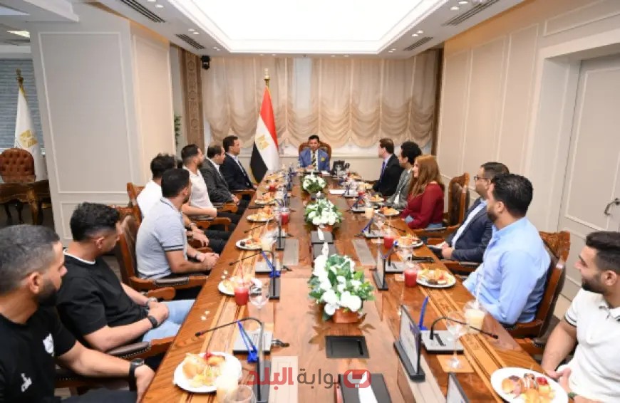 وزير الرياضة يُدهش الرياضيين العائدين من ليبيا بإستقبالهم في مقر الوزارة بالعاصمة الإدارية!