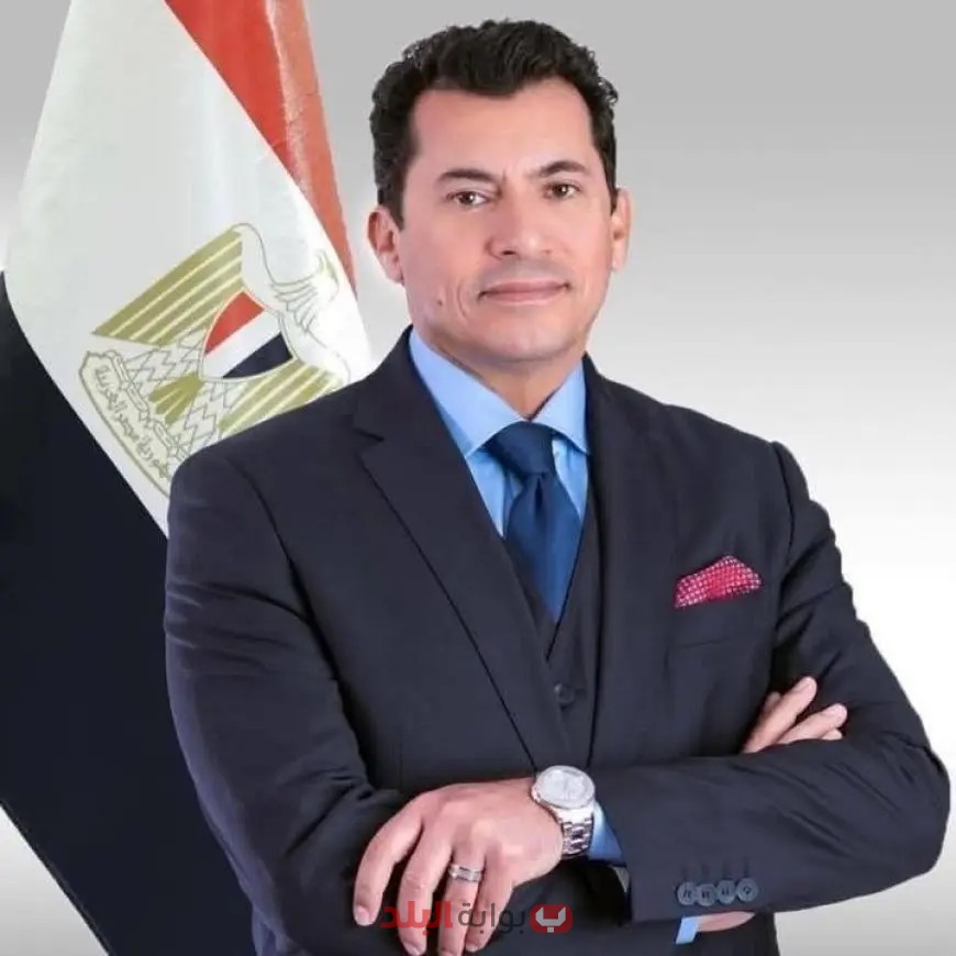 أشرف صبحي يفجر مفاجأة: تحدي كبير ينتظر بيراميدز ضد صن داونز! شاهد الفيديو لمعرفة التفاصيل.