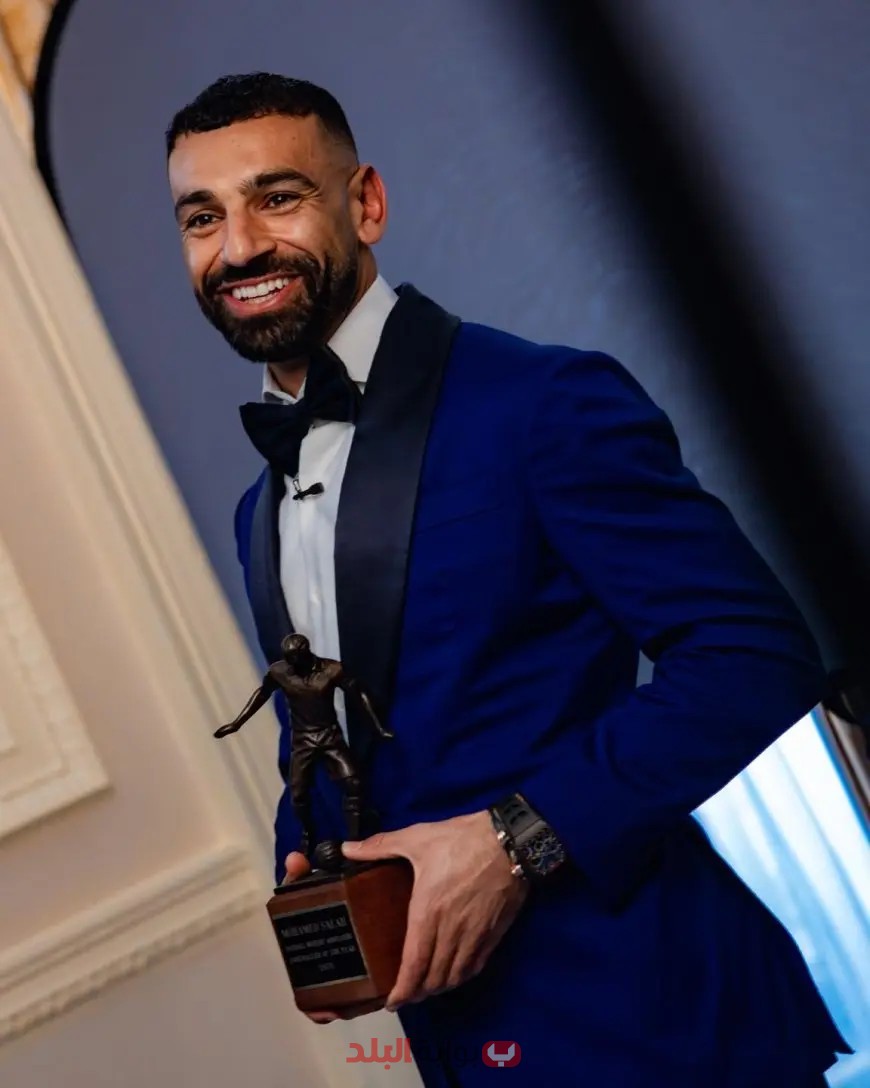 مفاجأة عظيمة! محمد صلاح يتوج بلقب الأفضل في الدوري الإنجليزي