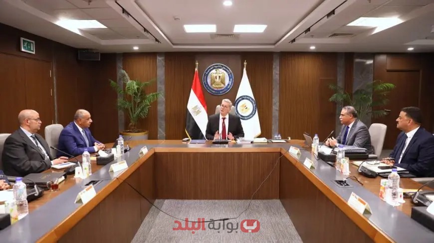 وزير البترول يكشف عن خطة جريئة لتصنيع الفوسفات محليًا وتحقيق أرباح هائلة!