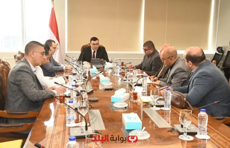 وزير الإسكان يجتمع مع قادة ومسؤولين لتطوير مدن غرب القاهرة! تعرف على التفاصيل الكاملة الآن