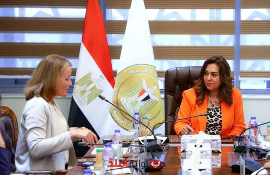وزيرة التنمية المحلية تفتش عن العمل الجاد في تنمية الصعيد مع البنك الدولي