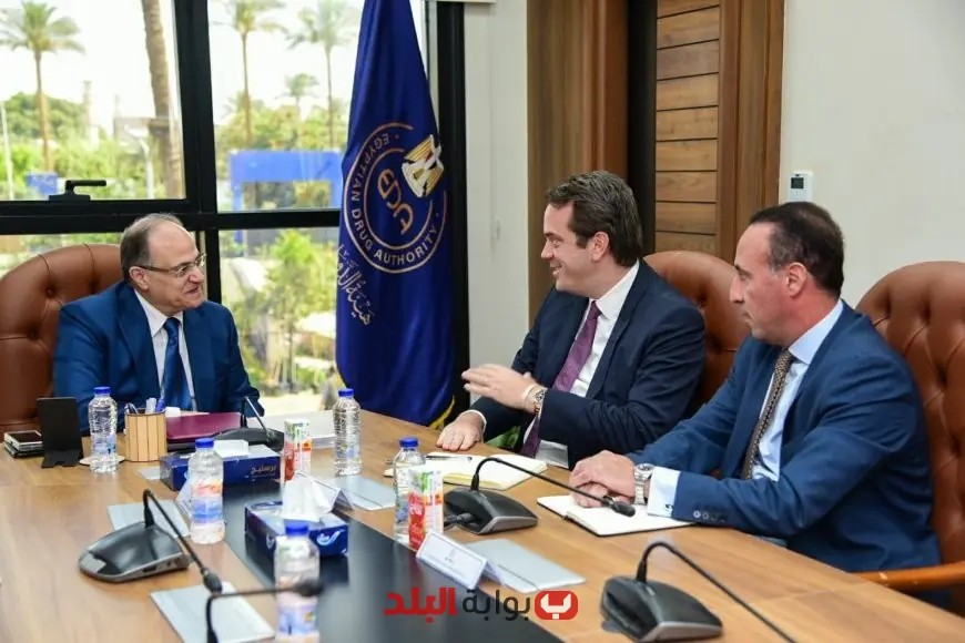 رئيس هيئة الدواء المصري يستقبل وفد “سانوفي” لتعزيز شراكات تطوير صناعة الدواء في مصر