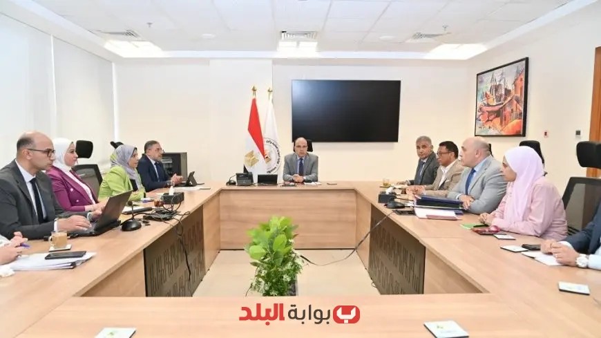 وزير الري يستعرض نتائج الدراسة البحثية لتحديد مواقع الآبار الجوفية المخالفة من خلال صور الأقمار الصناعية