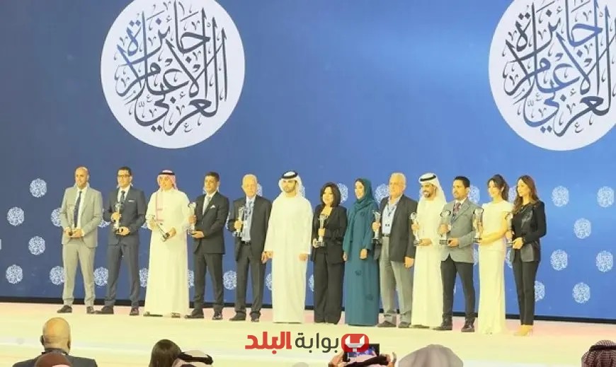 مصطفى بكري يحتفل بفوز “الأهرام العربي” بجائزة الصحافة العربية للمرة الخامسة