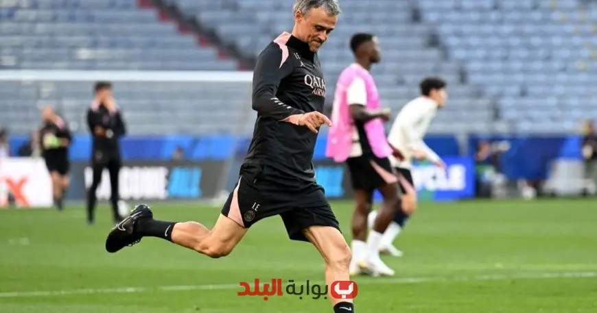 لويس إنريكي يطمح لدخول تاريخ باريس: ديمبيلي يتألق كأفضل لاعب في الموسم!