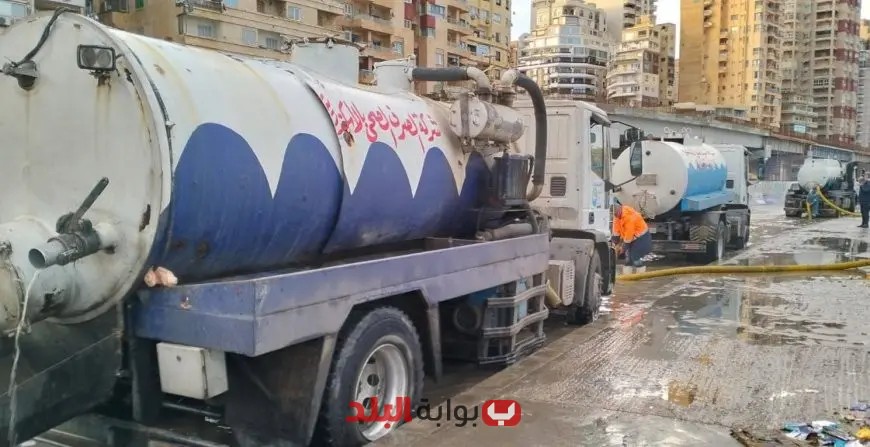 عاصفة الإسكندرية تثير استنفار شركة الصرف الصحي: 160 سيارة شفط تنتشر لمواجهة التحديات!