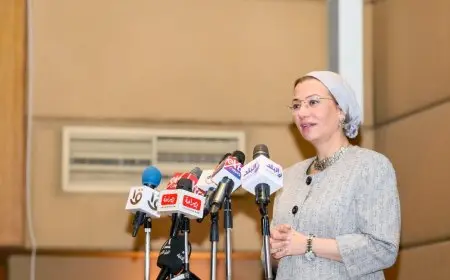 “وزيرة البيئة تكشف عن دعم غير مسبوق من الرئيس السيسي لمكافحة التلوث البلاستيكي!”