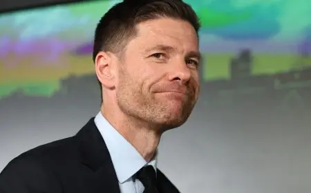 تشابي هيرنانديز يكشف أولى قراراته في ريال مدريد: استقرار الدفاع واجتماع مهم مع فينيسيوس