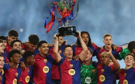 “ليڤاندوفسكي يؤكد رغبته القوية في البقاء مع برشلونة: العمر ليس عائقًا أمام الإبداع”