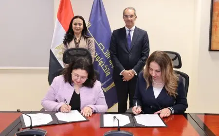 “توقيع مذكرة تفاهم بين وزير الاتصالات ووزير التضامن لدعم التحول الرقمي وتعزيز الشمول المالي”