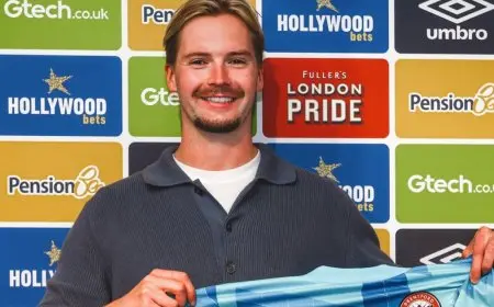 برينتفورد يتعاقد مع حارس ليفربول كيليهر حتى عام 2030!