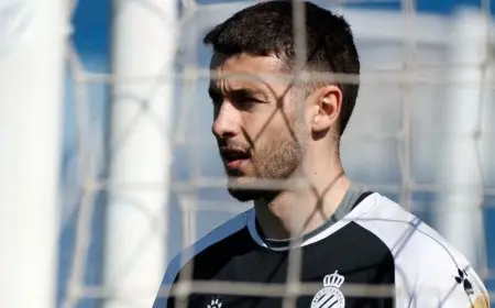 برشلونة يبرم صفقة غارسيا بعد استبعاد تير شتيغن من التشكيلة!