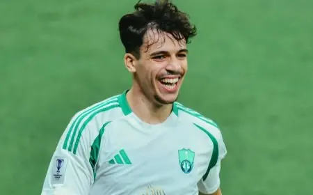 انتقال فيغا لاعب الأهلي السعودي إلى بورتو: تفاصيل الصفقة والمبلغ المعلن عنه