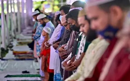 هل تلغي صلاة العيد أداء صلاة الجمعة في المسجد؟ دار الإفتاء تُوضح الحقائق!