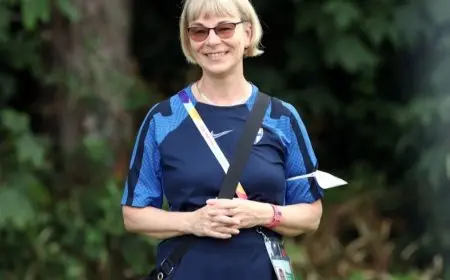 مدربة منتخب فنلندا تدهش الجميع باستدعاء لاعبة تبلغ 51 عاماً للانضمام إلى الفريق!