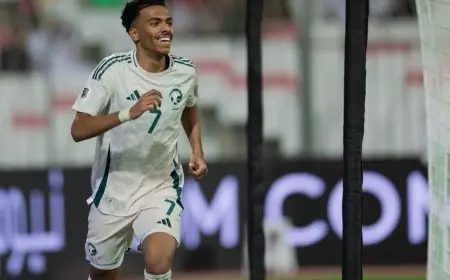 الجوير يسجل هدفاً مبكراً للسعودية في شباك البحرين ويعزز التفوق في المباراة