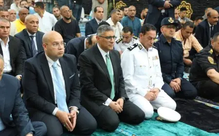 محافظ الجيزة يشارك في صلاة عيد الأضحى بساحة مسجد مصطفى محمود بالدقي لتعزيز الروح المجتمعية