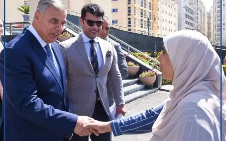 إعادة الفرحة إلى أسرة متضررة في محافظة الإسكندرية.. سائق شجاع يتلقى “توك توك” جديد!