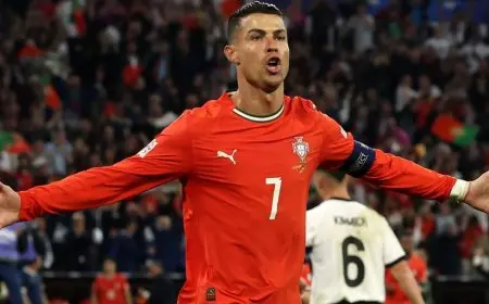 “ريبيري يثير الجدل مجددًا بسخريته من رونالدو بسبب الكرة الذهبية!”