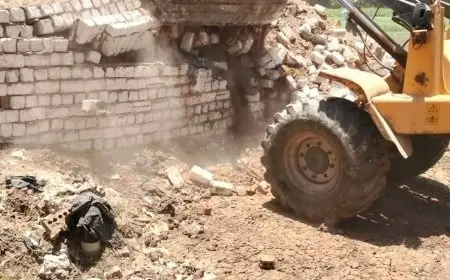 “الجيزة تتصدى لتعديات الأراضي الزراعية: إزالة مخالفات البناء في العياط واطفيح”