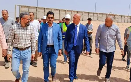 وزير الإسكان يتفقد مشروعات المرافق الحيوية في مدينة العبور الجديدة والأراضي المضافة إليها