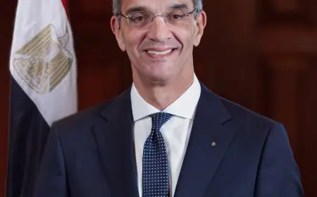 وزير الاتصالات يكشف عن خطة لبناء مجتمع معلوماتي متكامل في مدينة المعرفة بالعاصمة الإدارية الجديدة