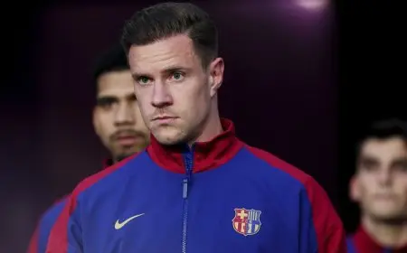 تير شتيغن يُعبر عن غضبه الشديد بسبب إجباره على مغادرة برشلونة!