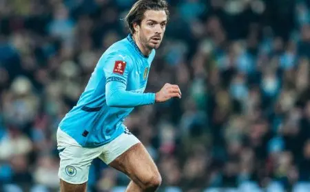 ليفركوزن يستهدف غريليش كبديل لفيرتس amid صراع المنافسة الإيطالية!