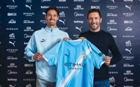 مانشستر سيتي يواصل انتصاراته الباهرة ويقدم لاعب الوسط تيجاني ريندرز جناح الفريق الجديد!