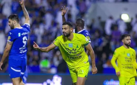 “أرقام مذهلة: القادسية يتعاقد مع قاهر الهلال حتى 2027!”