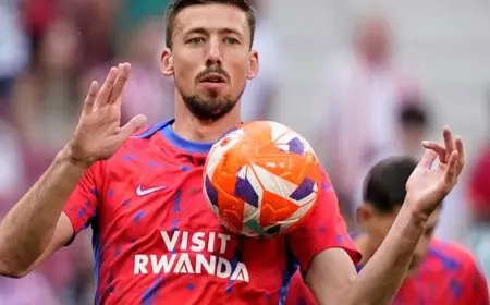 برشلونة يدفع 1.5 مليون يورو للتخلص من لونغليه: هل ستكون هذه بداية جديدة للفريق؟