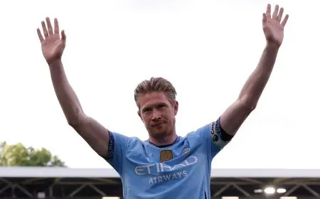 كيفن دي بروين يحظى باستقبال أسطوري في روما قبل إجراء الفحص الطبي