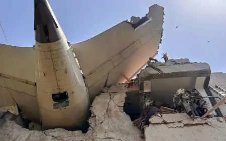 مأساة الطائرة الهندية: وفاة طلاب وانعدام الأمل في العثور على ناجين