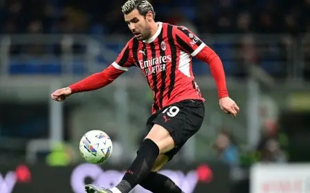 “أتلتيكو مدريد يزيد عرضه لضم ‘الخائن’ ثيو هيرنانديز من ميلان: هل تزداد الإثارة في سوق الانتقالات؟”