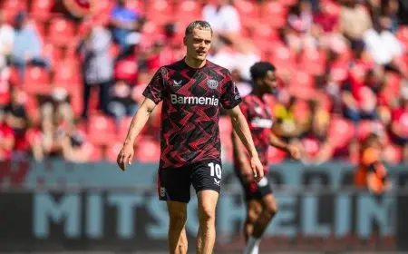 “صفقة قياسية: انتقال فلوريان فيرتز من ليفركوزن إلى ليفربول يغير وجه كرة القدم!”