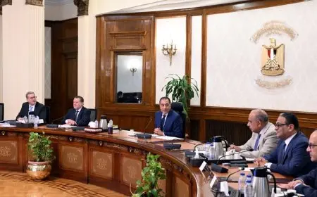 رئيس الوزراء يشرف على تنفيذ خطة لتأمين مخزون كافٍ من المواد البترولية والغاز الطبيعي