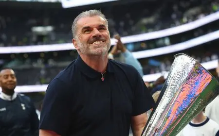 “بوستيكوغلو وتشافي يتصدّران قائمة المرشحين لخلافة يايسله في الأهلي السعودي”