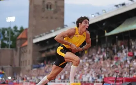 دوبلانتيس يُحقق إنجازًا تاريخيًا في السويد بتعزيز رقمه القياسي في القفز بالزانة!