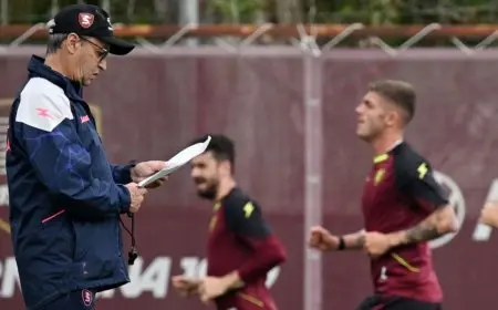 النادي يطالب بالتحقيق بعد تسمم جماعي يضع مستقبل ساليرنيتانا في خطر الهبوط