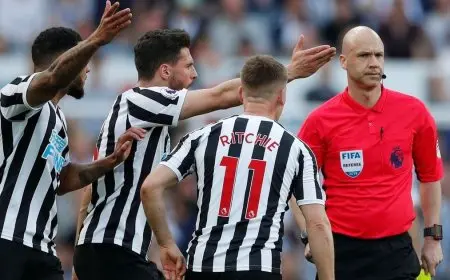 الحكم الإنجليزي أنتوني تايلور يقود مباراة الأهلي وبالميراس المثيرة!