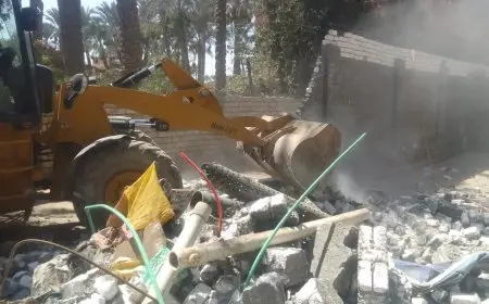 محافظ الجيزة يعلن عن إزالة 27 حالة تعدٍ على أملاك الدولة في قرى البدرشين!