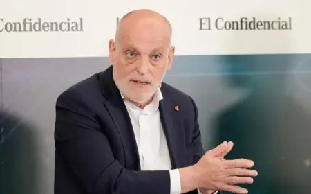 الأزمة تعود من جديد: تيباس يشير إلى تحديات تسجيل الحارس الجديد لبرشلونة