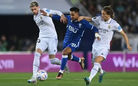 الهلال ضد  ريال مدريد في قمة نارية بمونديال الأندية في أمريكا.. تفاصيل التشكيل وطقم التحكيم