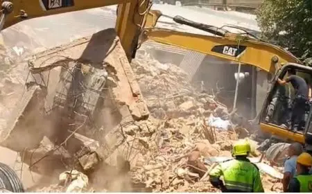 وزيرة التضامن الاجتماعي تراقب تأثير انهيار عقارين في حدائق القبة وتتابع جهود الإنقاذ