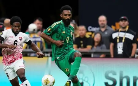 “الشوط الأول: ترينيداد وتوباغو تُصدم السعودية في منافسات الكأس الذهبية”